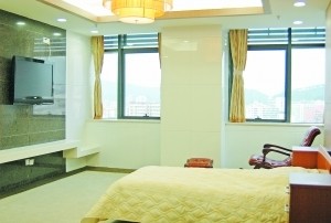 �׼�������������Ƚ��ĵ����Ҿ��⻹�������ůɫ�������˸о��������